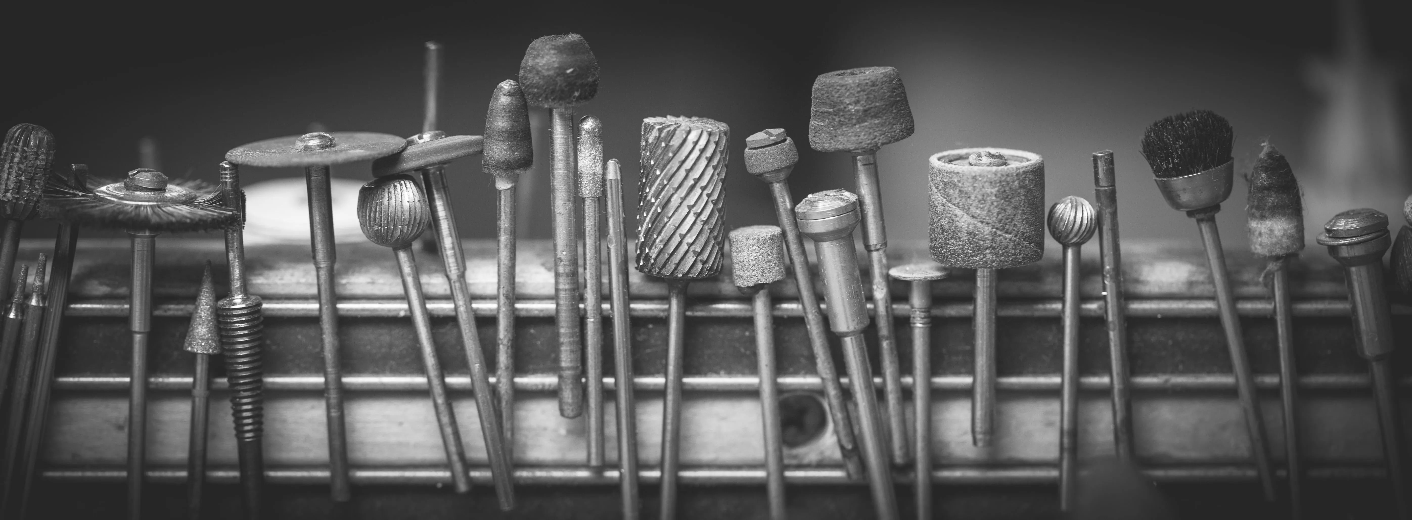  This banner image is 1600 x 600 pixels on desktop Davidson Jewelers East Moline, IL